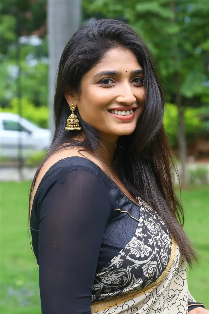 Priya Vadlamani In Beautiful Black Saree Blouse